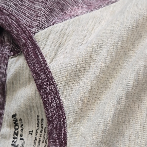Arizona Jean Company  Mens Long Sleeve Jersey Maroon and Cream Knit Top Size XL - Picture 4 of 4